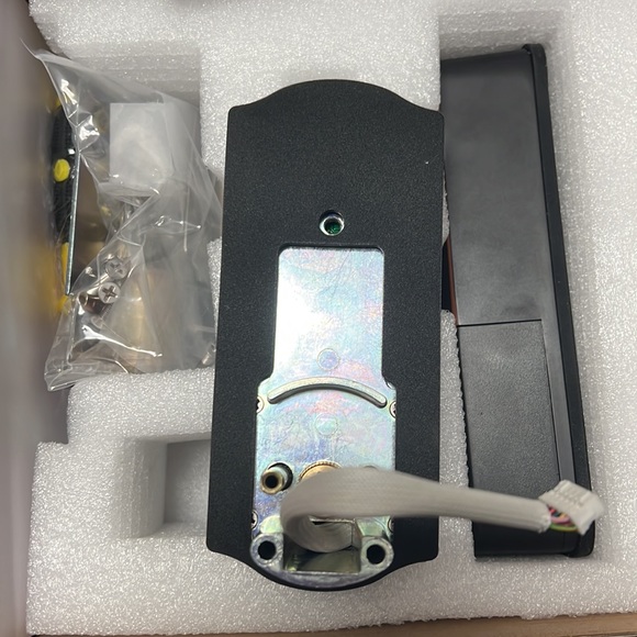 Smonet smart lock deadbolt - Picture 4 of 7